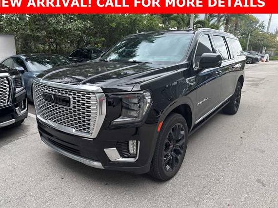 GMC YUKON XL 2022 1GKS1JKL0NR276172 image